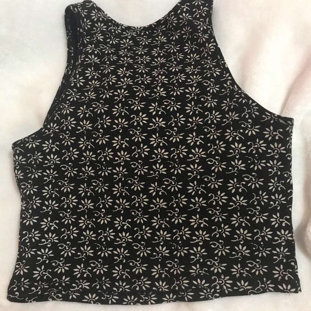 Crop top - Picture 2 of 2